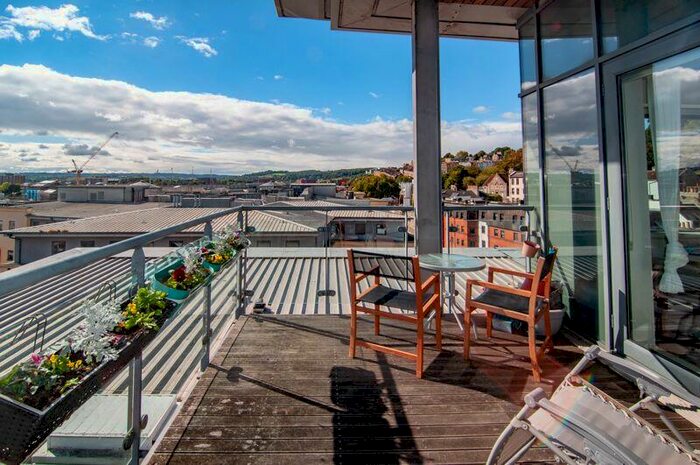 2 Bedroom Penthouse For Sale In Penthouse Apartment, Deanery Road, BS1