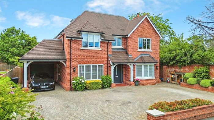 5 Bedroom Detached House For Sale In Aldbourne Avenue, Earley, Wokingham, RG6