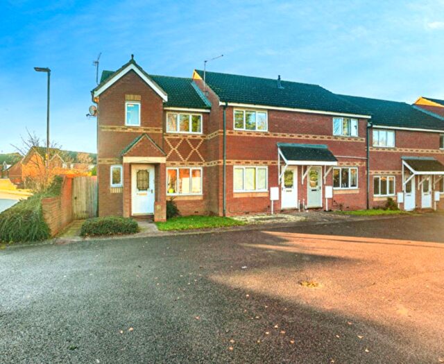 3 Bedroom Semi-Detached House For Sale In Thatch Meadow Drive, Market Harborough, LE16