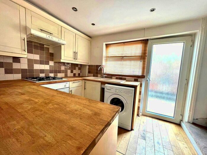 2 Bedroom Terraced House To Rent In North Street, Leighton Buzzard, LU7