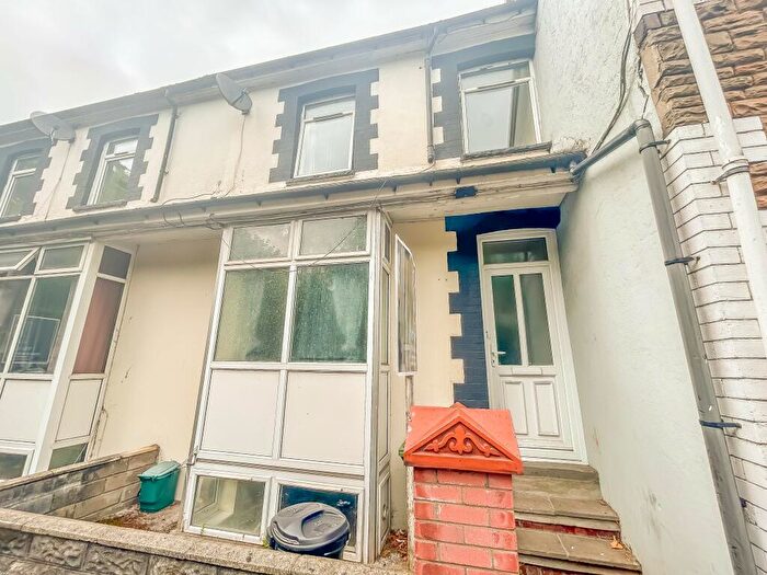 4 Bedroom House To Rent In Broadway, CF37