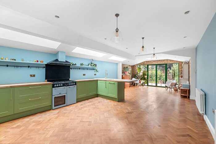 3 Bedroom Property For Sale In Copleston Road, Peckham Rye, London, SE15