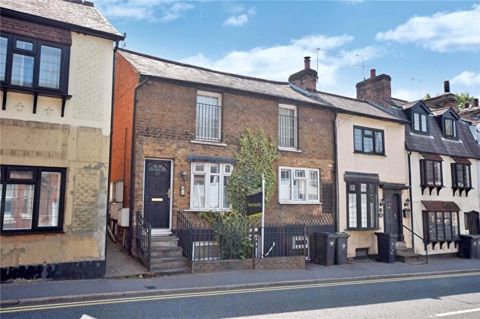 1 Bedroom Apartment For Sale In Silver Street, Stansted, Essex, CM24