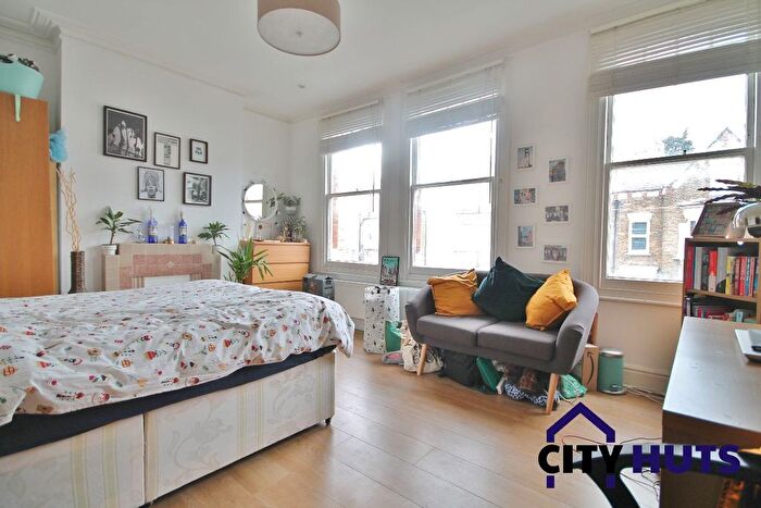 4 Bedroom Terraced House To Rent In Crowland Road, Seven Sisters, N15