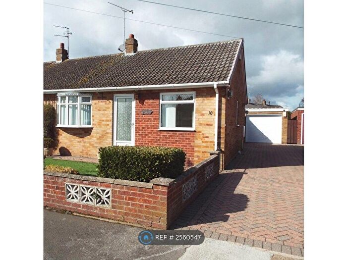 2 Bedroom Bungalow To Rent In Sextant Road, Hull, HU6