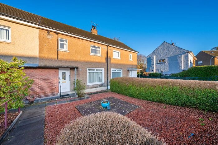 2 Bedroom Terraced House For Sale In Inglestone Avenue, Thornliebank, G46