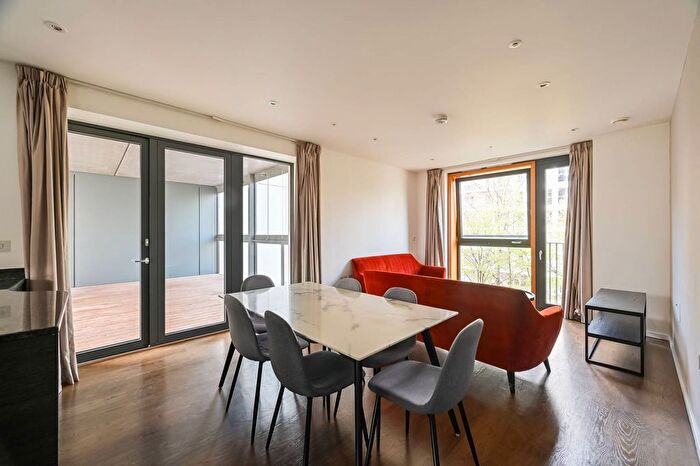 3 Bedroom Flat To Rent In Manna House, East Village, Stratford, London, E20