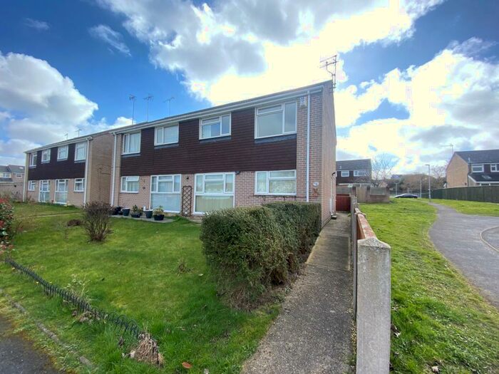 1 Bedroom Flat To Rent In Freshwater Drive, Hamworthy, BH15