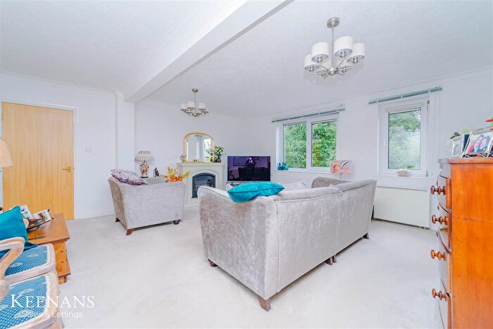 2 Bedroom Flat For Sale In Whiteacre Lane, Barrow, Clitheroe, BB7