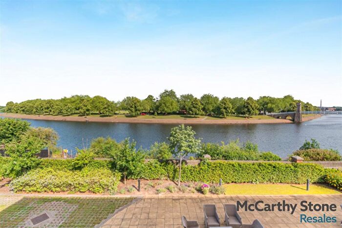 2 Bedroom Apartment For Sale In Wilford Lane, West Bridgford. River Facing Corner Apartment, NG2