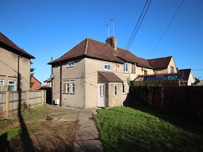 3 Bedroom Semi-Detached House For Sale In Plough Lane, Kington Langley, Chippenham, SN15