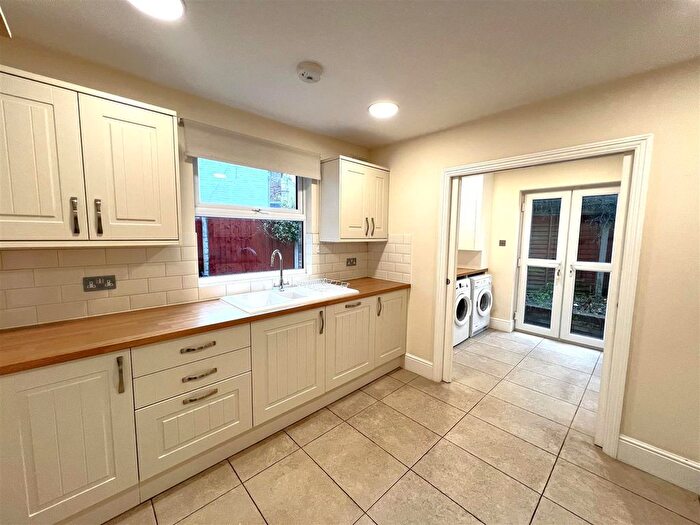 4 Bedroom Semi-Detached House To Rent In Weston Green, Thames Ditton, KT7