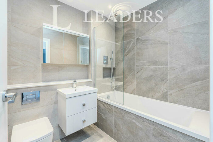 1 Bedroom Apartment To Rent In Compass Point, Romsey Road, SO16