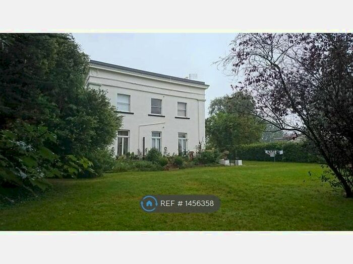 1 Bedroom Flat To Rent In Fore Street, Exeter, EX1