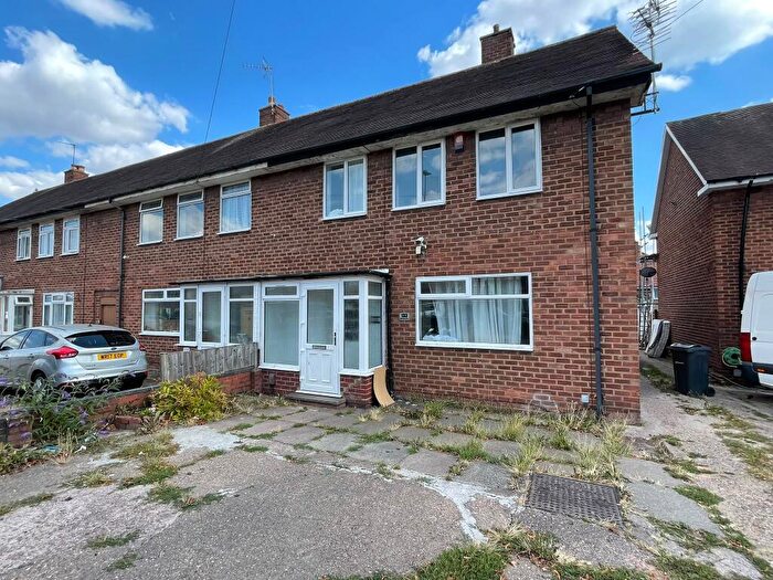 3 Bedroom End Of Terrace House To Rent In Billingsley Road, Birmingham, B26