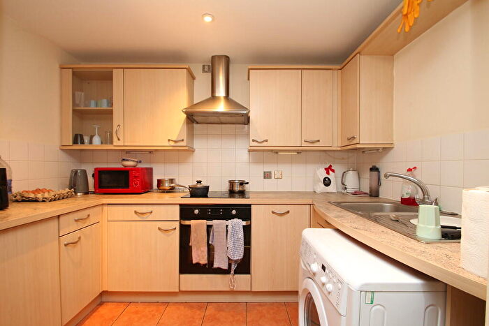 2 Bedroom Apartment To Rent In Ropewalk Court, Upper College Street, NG1