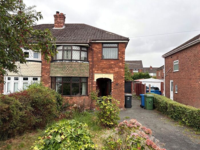 3 Bedroom Semi-detached House For Sale In Bruche Avenue, Padgate, Warrington, Cheshire, WA1