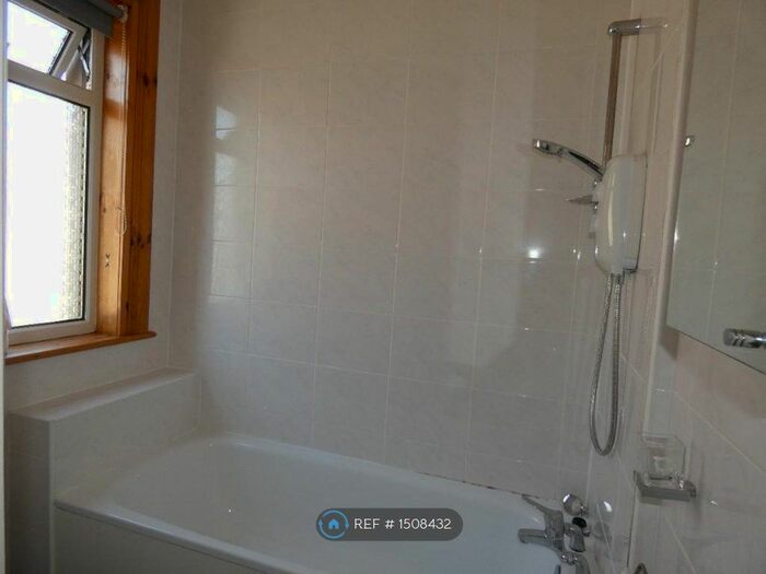 2 Bedroom Flat To Rent In Barrie Terrace, Ardrossan, KA22