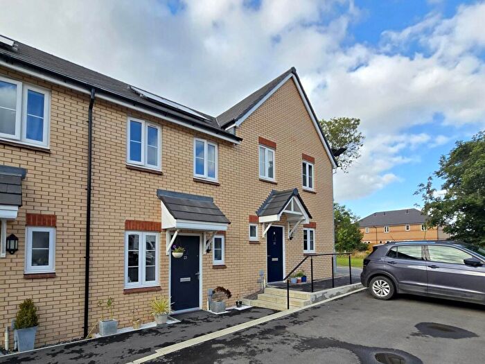 2 Bedroom Terraced House For Sale In Hadfield Court, Bideford, EX39
