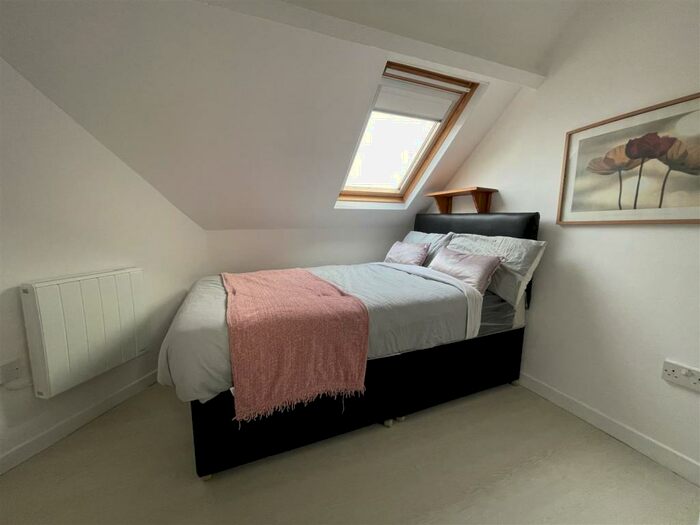 1 Bedroom Flat To Rent In Richmond Road, Cardiff, CF24