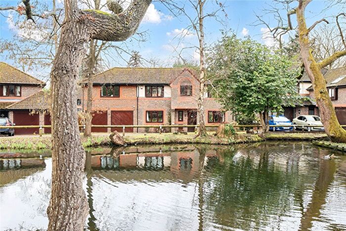 5 Bedroom Detached House For Sale In Field Park, Bracknell, Berkshire, RG12