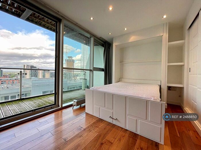 Studio To Rent In Clowes Street, Salford, M3