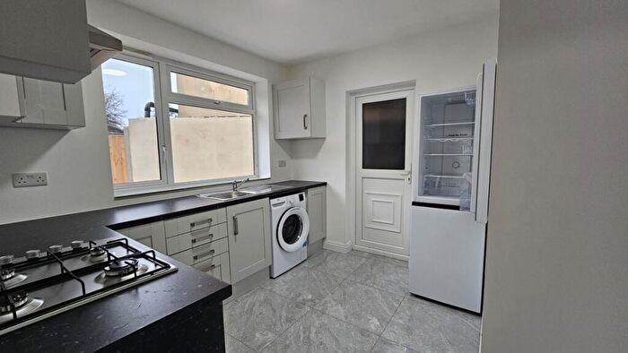 3 Bedroom Property To Rent In Millfield Close, Orpington, BR5