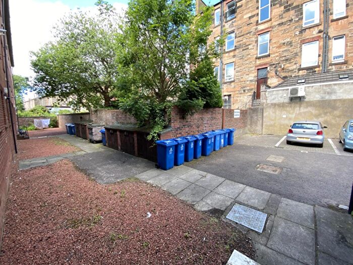 1 Bedroom Flat To Rent In Eastwood Avenue, Shawlands, G41