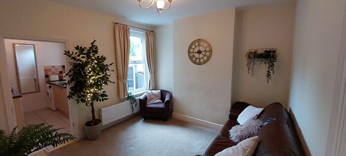 3 Bedroom Terraced House To Rent In Longford Street, Derby, DE22