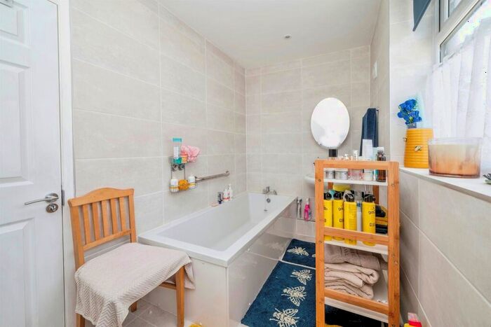 2 Bedroom Detached Bungalow For Sale In Second Avenue, Caister-On-Sea, Great Yarmouth, NR30