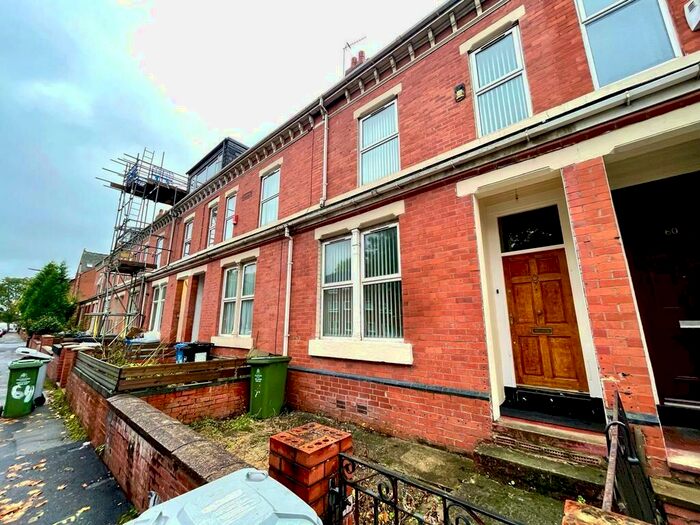 5 Bedroom Terraced House To Rent In Shrewsbury Street, Old Trafford, M16