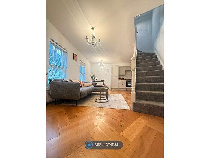 2 Bedroom End Terrace House To Rent In Malvern Mews, London, NW6