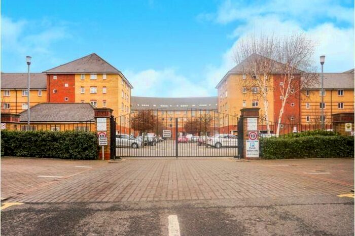 1 Bedroom Flat To Rent In St. Peter Street, Maidstone, ME16