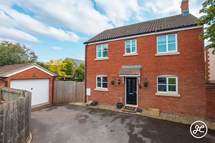3 Bedroom Detached House For Sale In Halyard Drive, Bridgwater, TA6