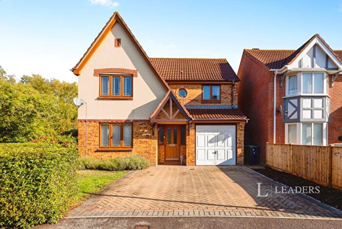 4 Bedroom Detached House To Rent In Fern Drive, Havant, Hampshire, PO9