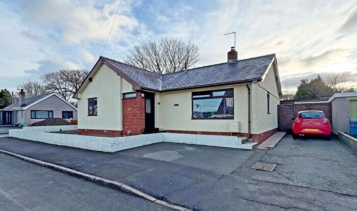 3 Bedroom Bungalow For Sale In Rhoslan, Bethel, Caernarfon, LL55