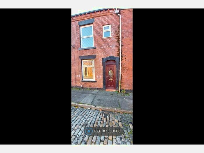 3 Bedroom Terraced House To Rent In Taurus Street, Oldham, OL4