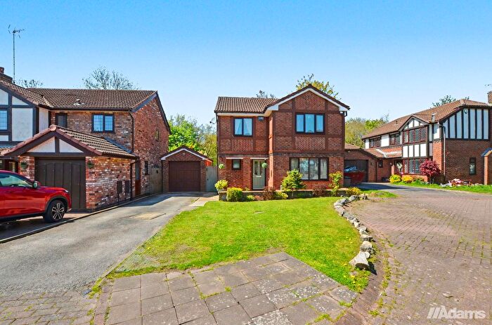 4 Bedroom Detached House For Sale In Long Spinney, Norton, WA7