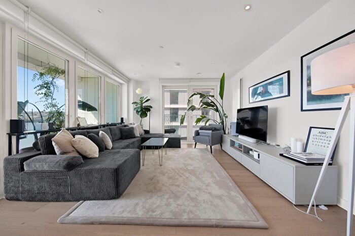 3 Bedroom Flat For Sale In Carrick House, Royal Victoria, E16