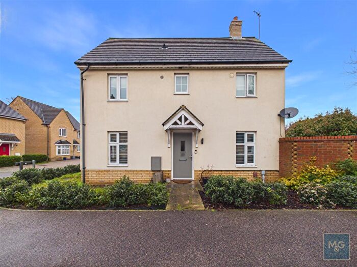 3 Bedroom Semi Detached House For Sale In Mead Road, Bury St. Edmunds, IP32