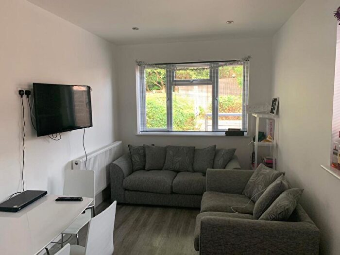 5 Bedroom House To Rent In Dawlish Road, Selly Oak, Birmingham, West Midlands, B29