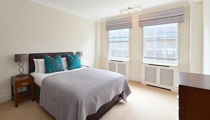 5 Bedroom Flat To Rent In Park Road, London, NW8