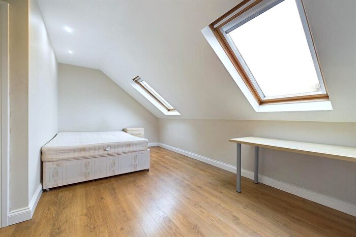 6 Bedroom Terraced House To Rent In Ripon Gardens, Jesmond, Newcastle Upon Tyne, NE2