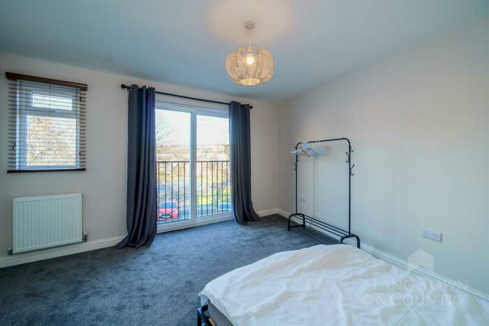 1 Bedroom Apartment To Rent In Arundel Crescent, Plymouth, PL1