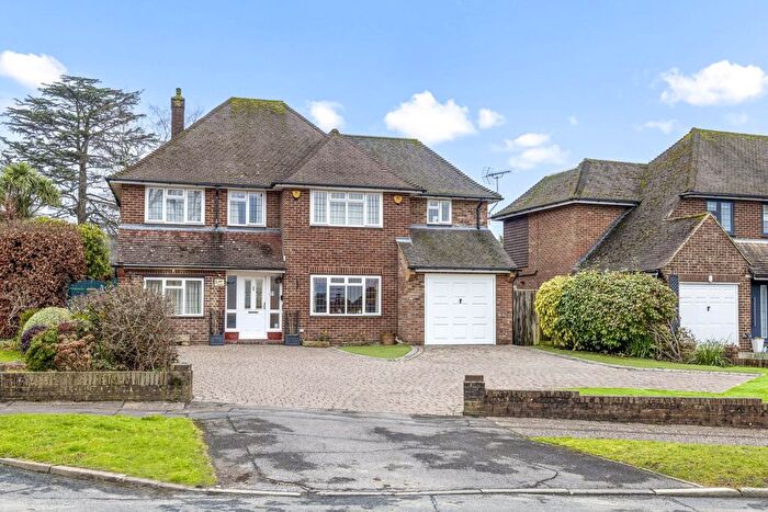 4 Bedroom Detached House For Sale In Patchings, Horsham, RH13