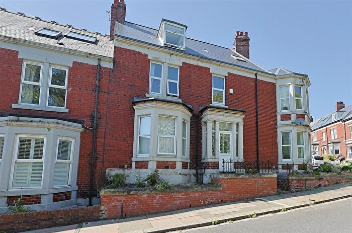 6 Bedroom End Terrace House To Rent In Lansdowne Gardens, Newcastle Upon Tyne, NE2