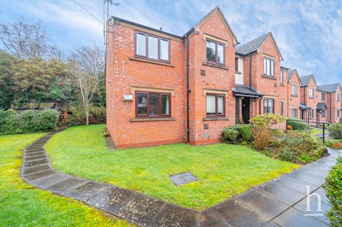 2 Bedroom Flat For Sale In Smallwood Mews, Wirral, CH60