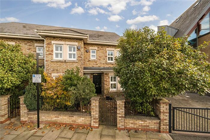 4 Bedroom End Of Terrace House To Rent In Banchory Road, Blackheath, SE3