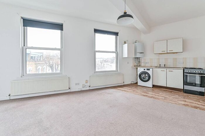 1 Bedroom Flat To Rent In Mountgrove Road, Highbury, London, N5