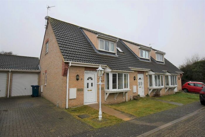 2 Bedroom Terraced House To Rent In James Nurse Close, Cherry Hinton, Cambridge, CB1